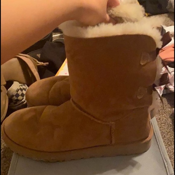 Tan Bailey Bow Uggs - Picture 2 of 4